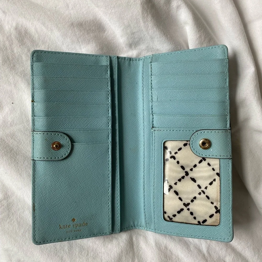 ✨ KATE SPADE WALLET ✨ - Picture 3 of 8